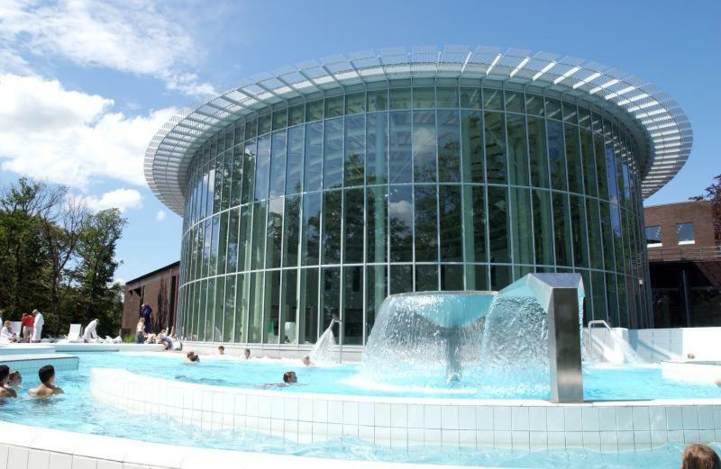 Aux Pieds Des Thermes Spa Esterno foto